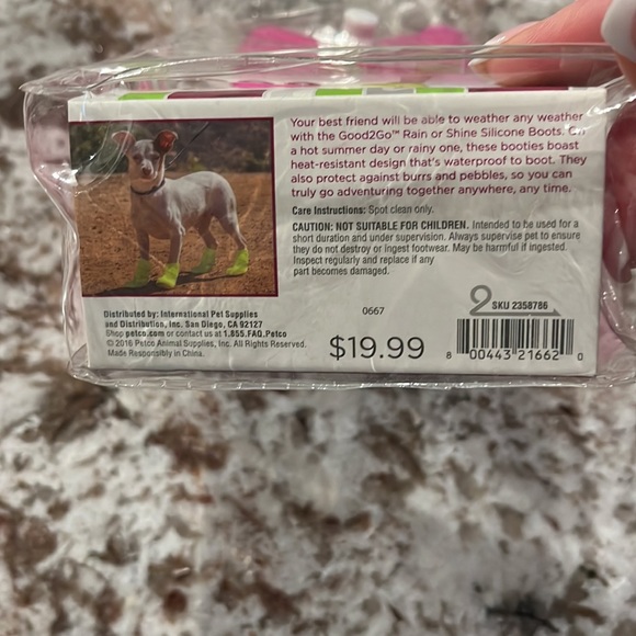 Brand new extra small dog booties in pink for your fashion easter pooch 🐶 - Picture 2 of 4